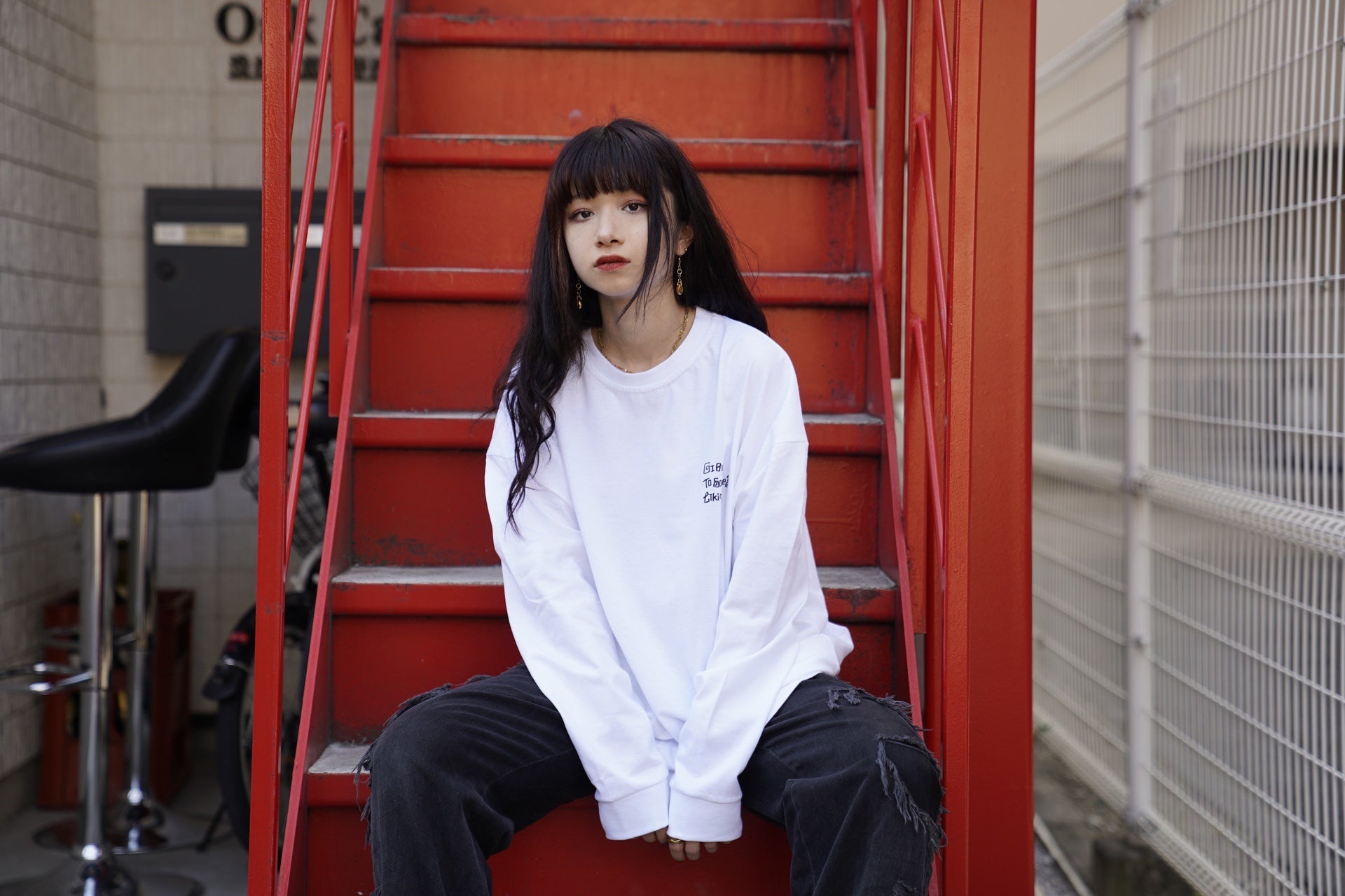 gibous longsleeve T White 誰かの好きに