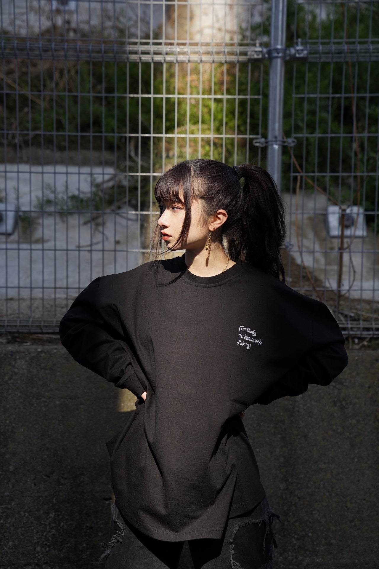 gibous longsleeve T black 誰かの好きに