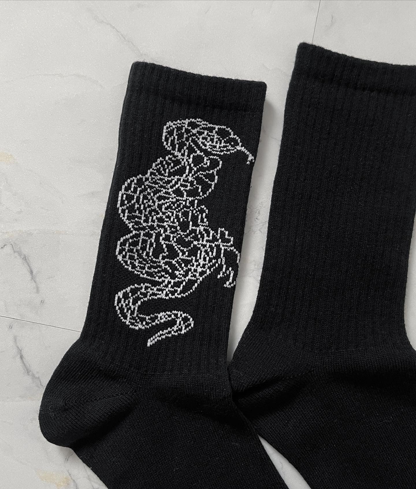 gibous snake scorpion socks