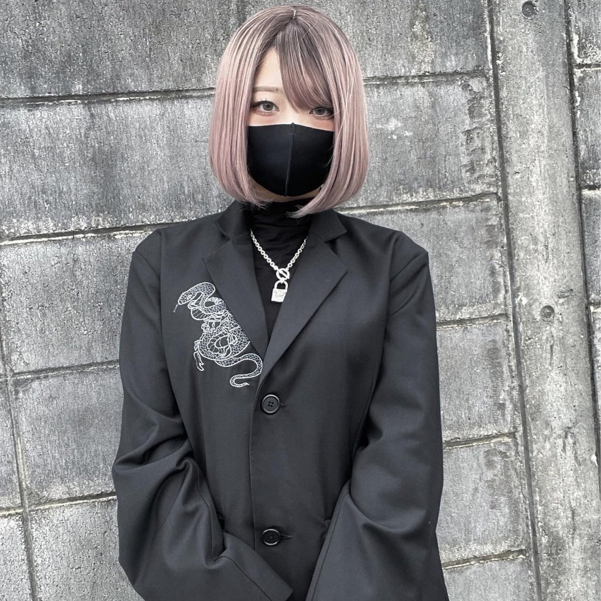 gibous snake scorpion jacket black