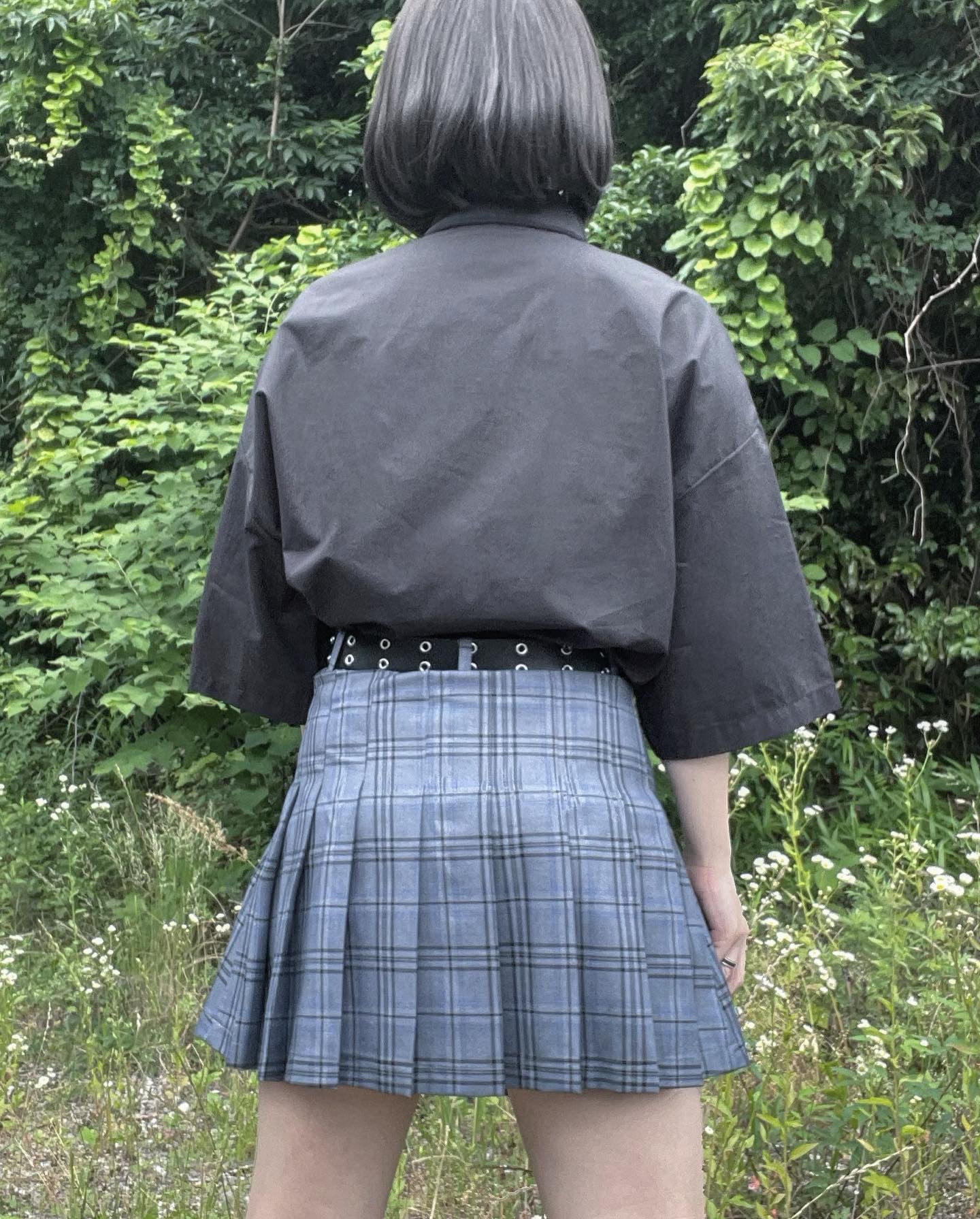 gibous check skirt gray