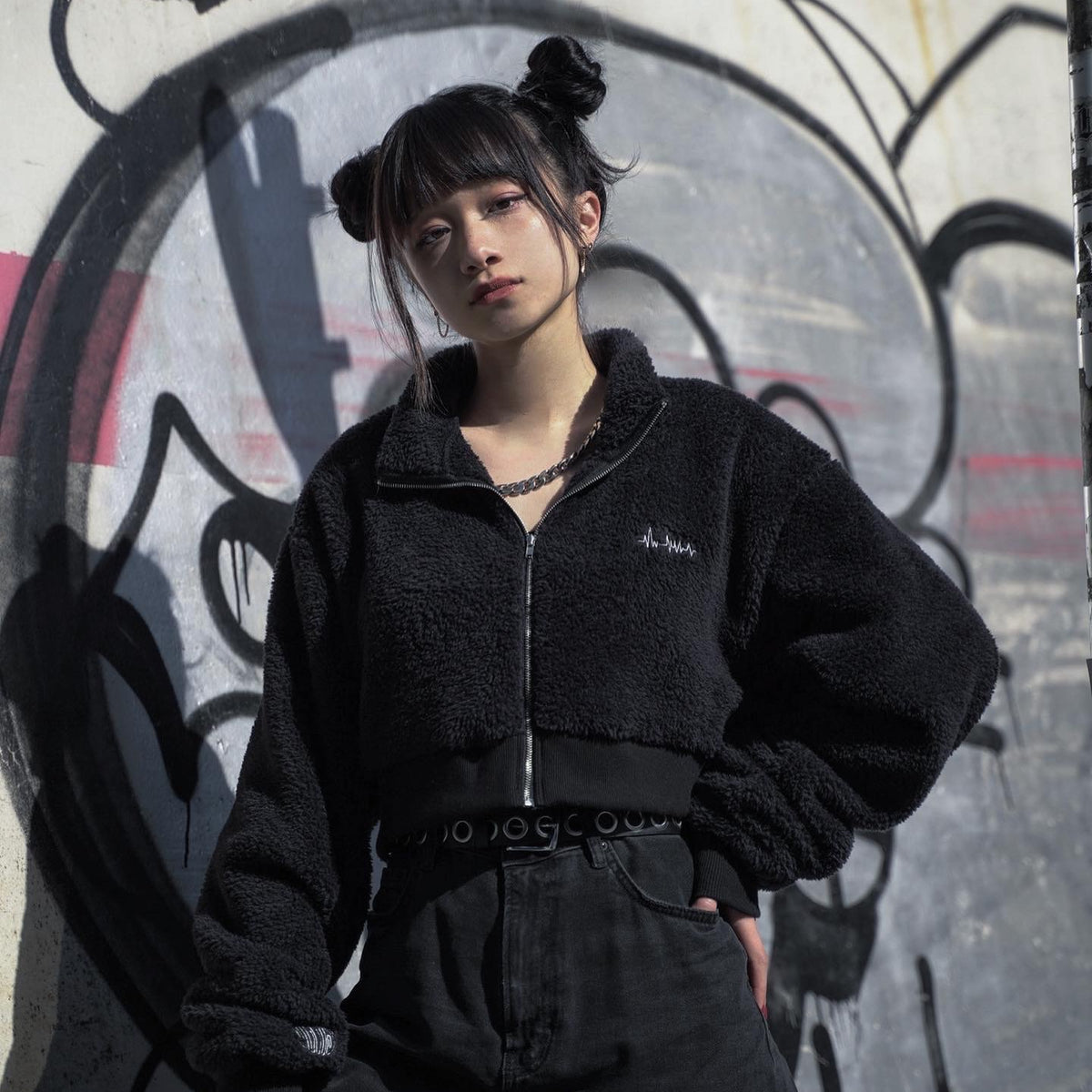 Gibous Signal Boa Outer Short